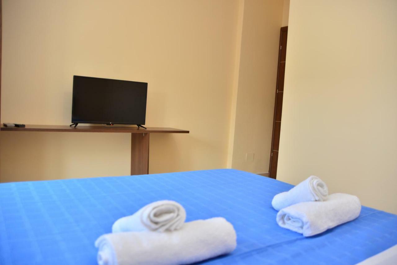 Hotel Villa Ago เปอร์เมต ภายนอก รูปภาพ